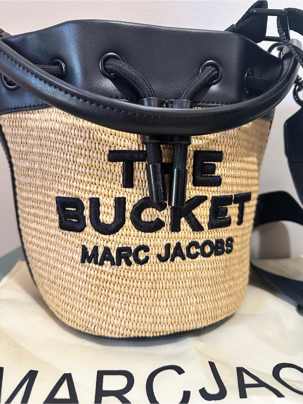 Marc Jacobs The Woven Bucket Bag - Picture 2 of 12